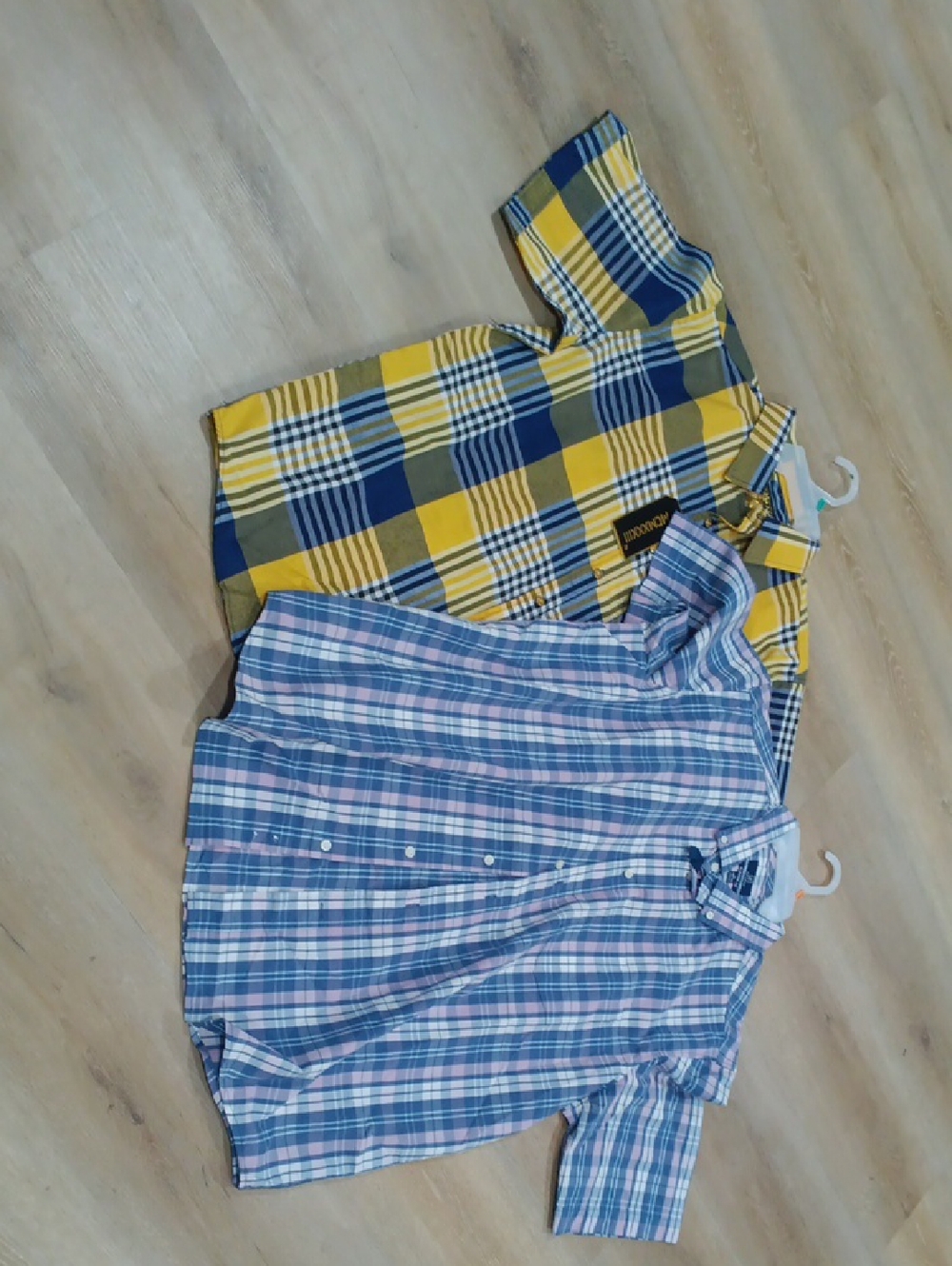 Men's Casual Button-Down Shirt in Yellow & Blue Plaid by
